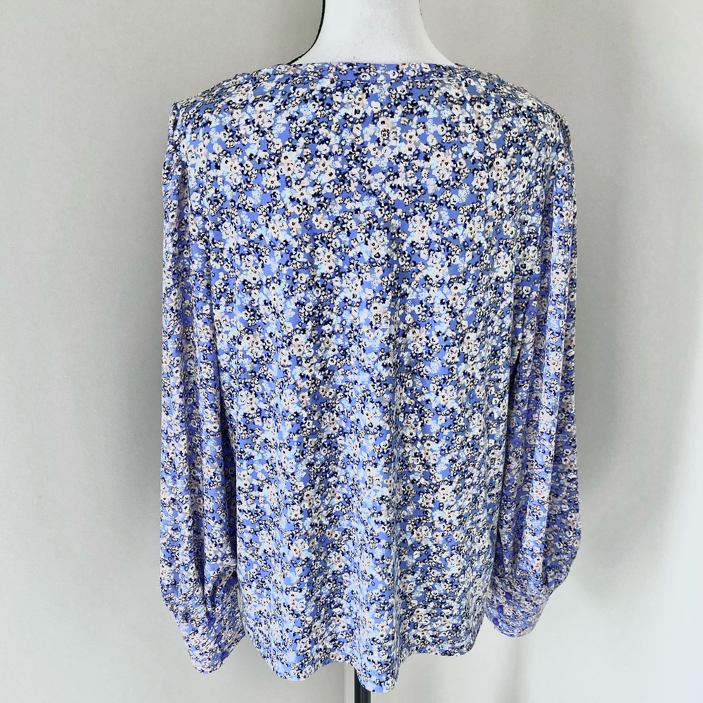 NWT Ann Taylor Blue Floral Long Sleeve Blouse Size L - Picture 7 of 10